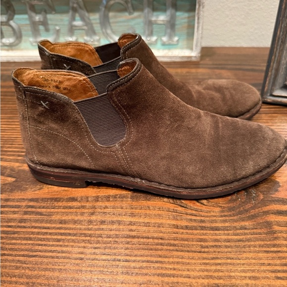 Trask Brown Suede Ankle Boots - Picture 1 of 8